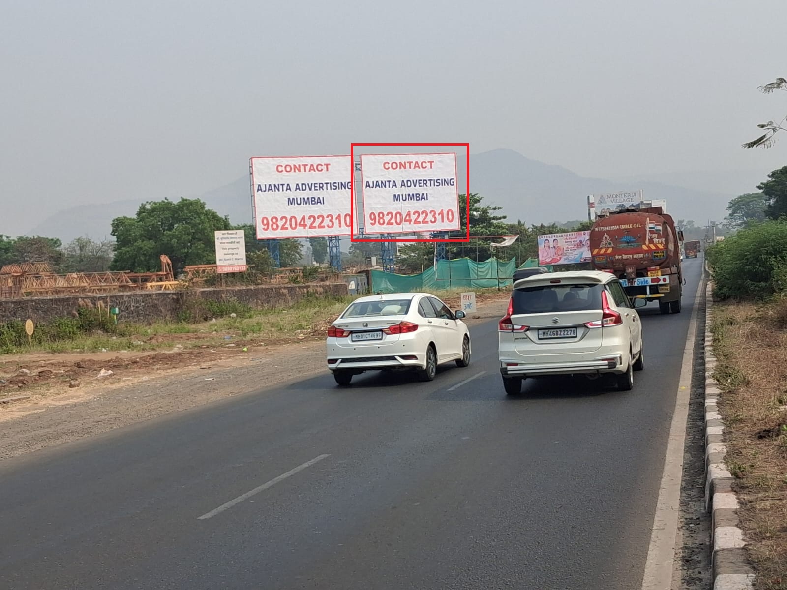 Chowk on Mumbai-Pune Highway nr Karjat phata hoarding